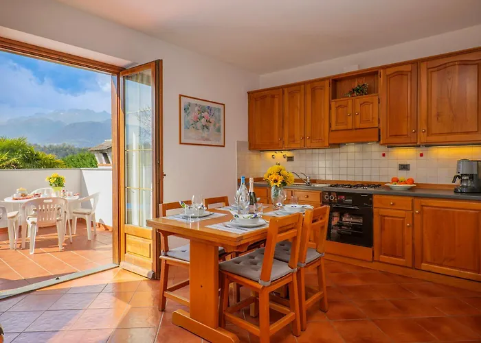 Vela Appartamento Colico